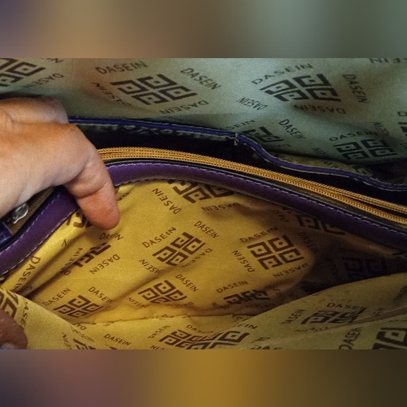 Dasein Croc-Ostrich Bag - Picture 5 of 12